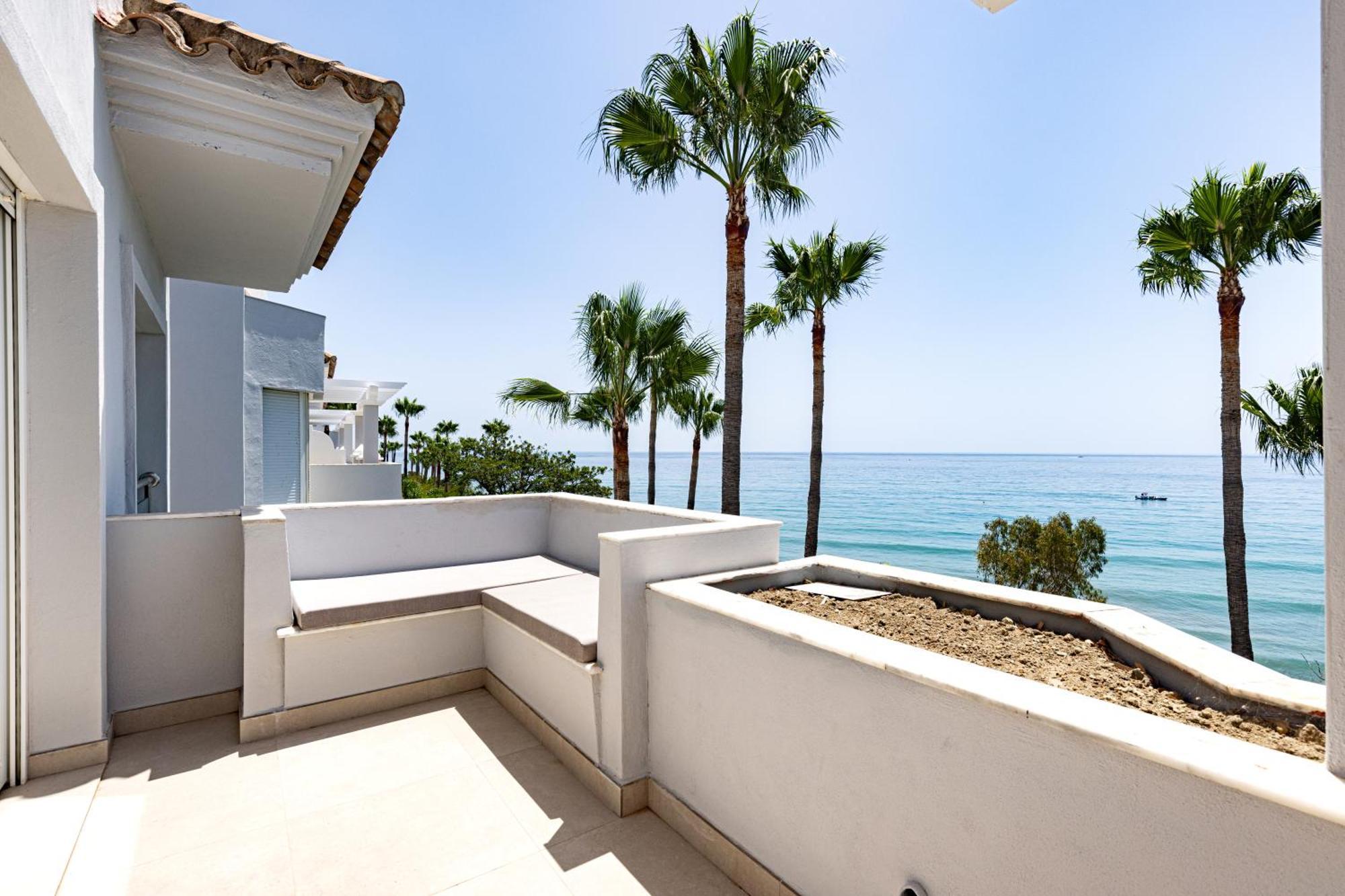 Appartement Penthouse Belisimo - Gerenoveerd Met Balkon & Zeezicht *