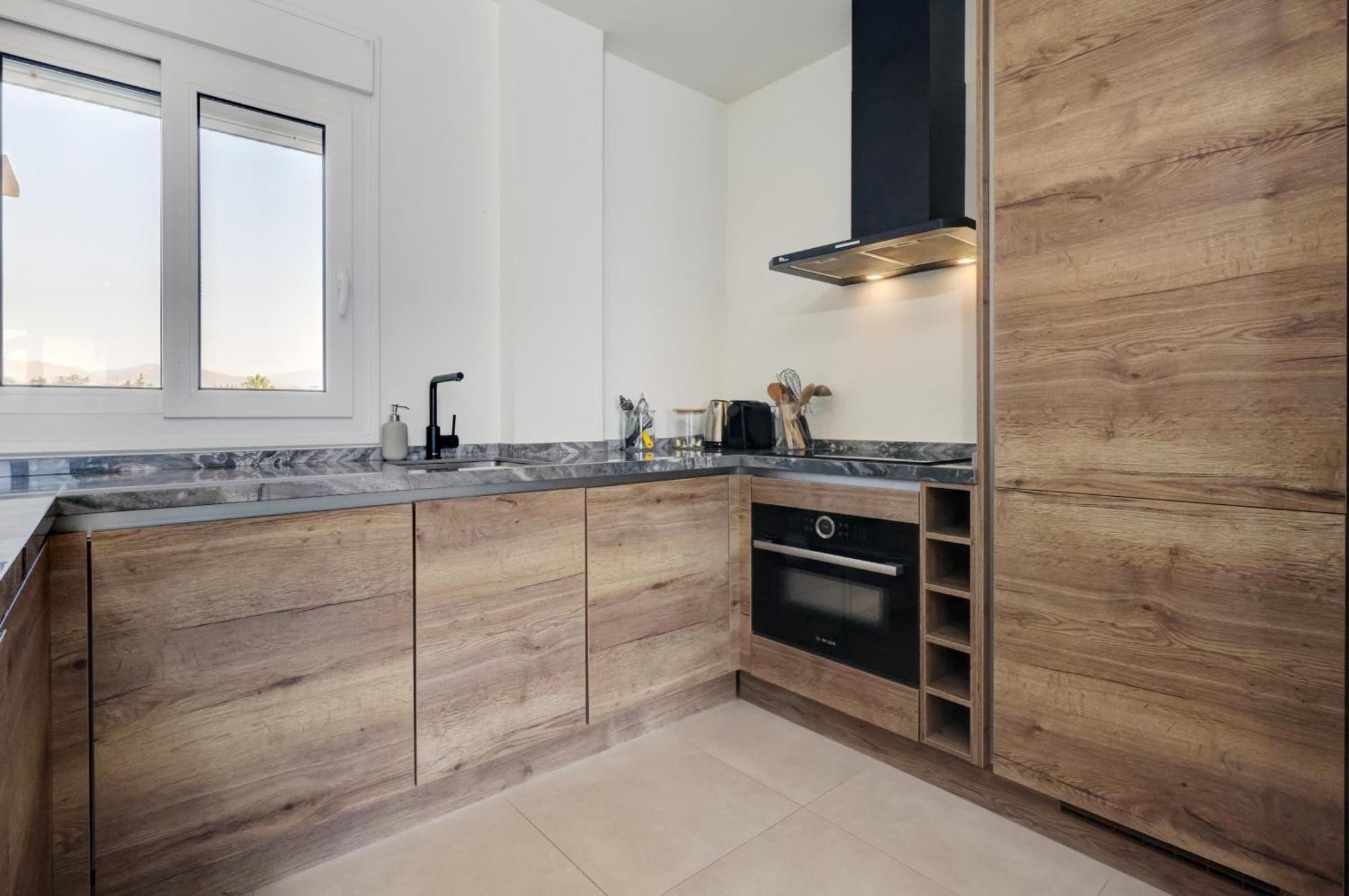 Penthouse Belisimo - Gerenoveerd Met Balkon & Zeezicht *
