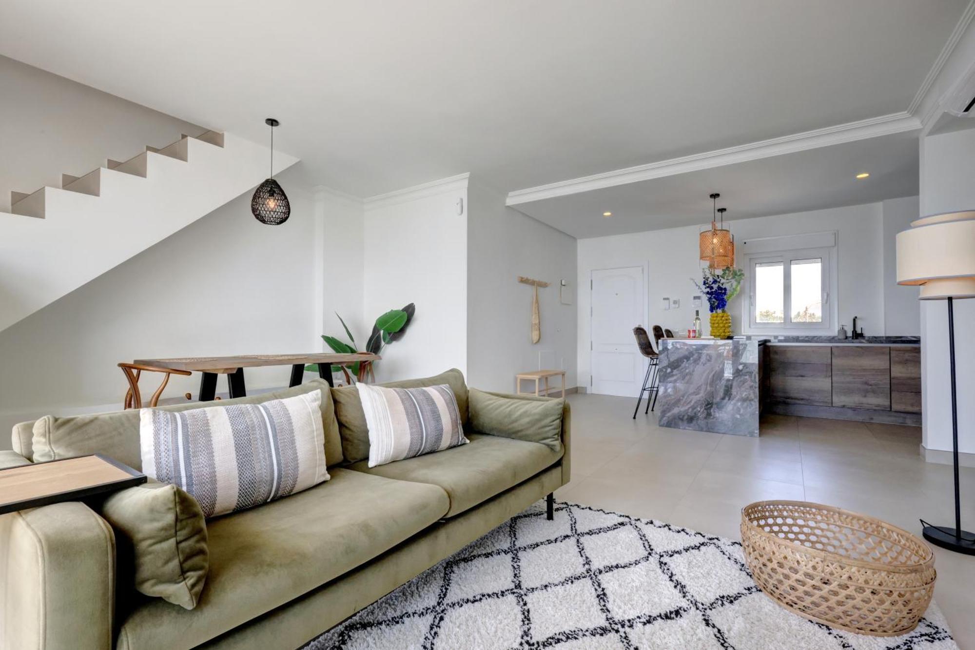 Appartement Penthouse Belisimo - Gerenoveerd Met Balkon & Zeezicht *