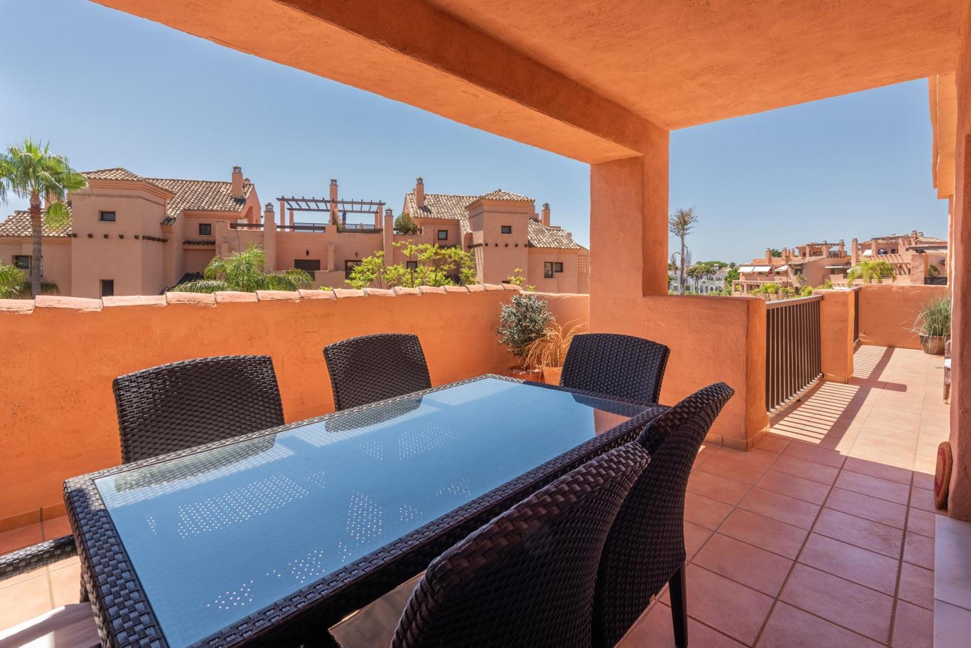 Flamenco Rose Apartment Estepona