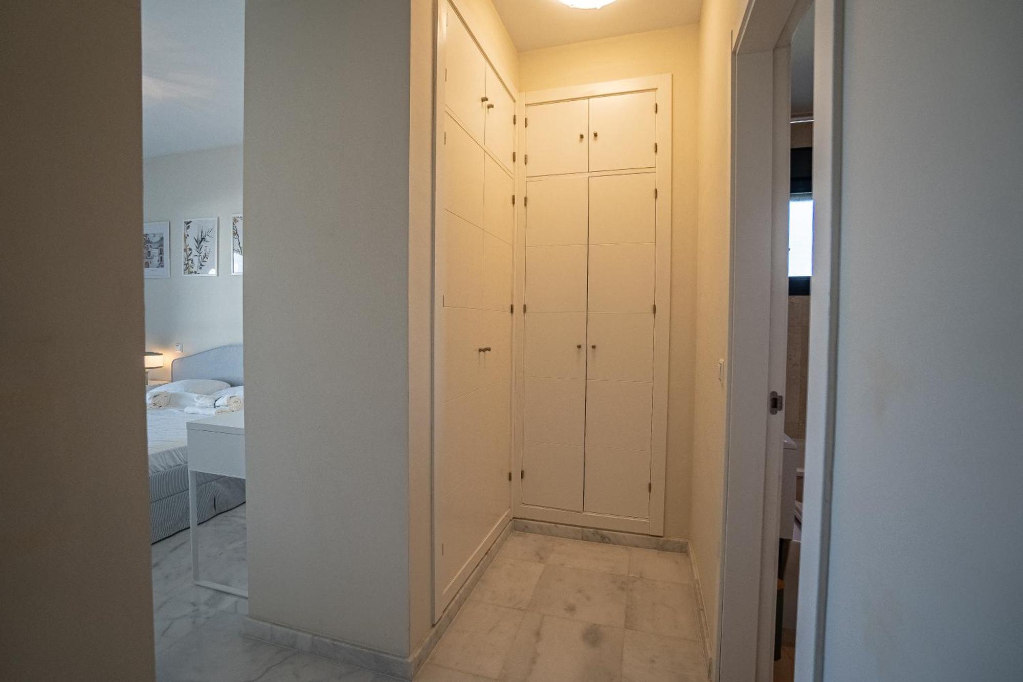 Hello Cosmo Apartment *