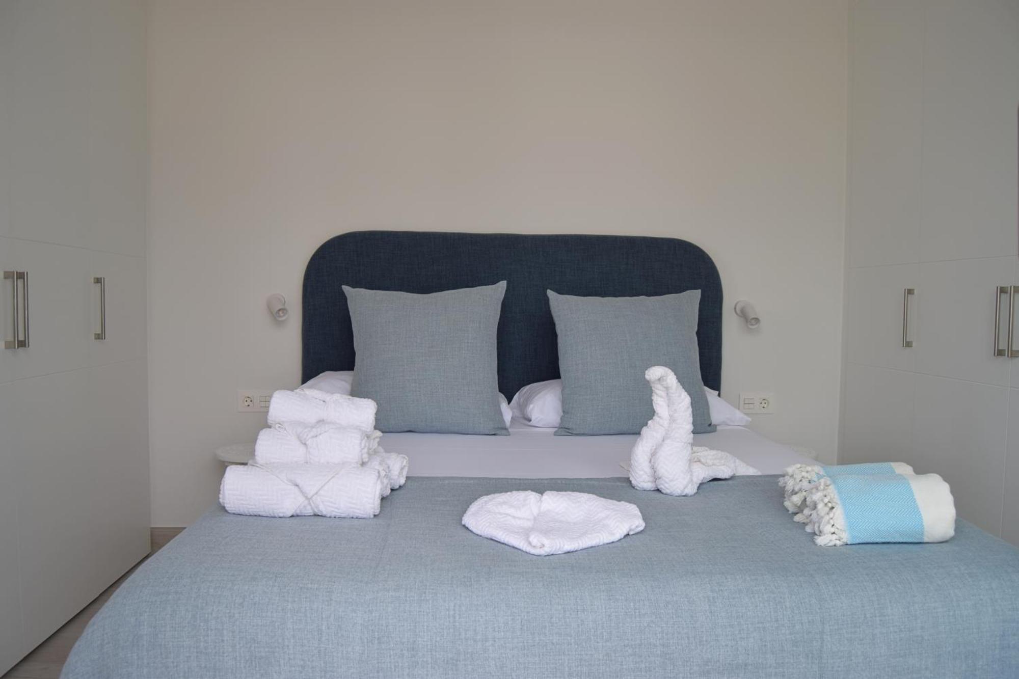 Casa Vega, A Un Minuto De La Playa, Parking Included Estepona