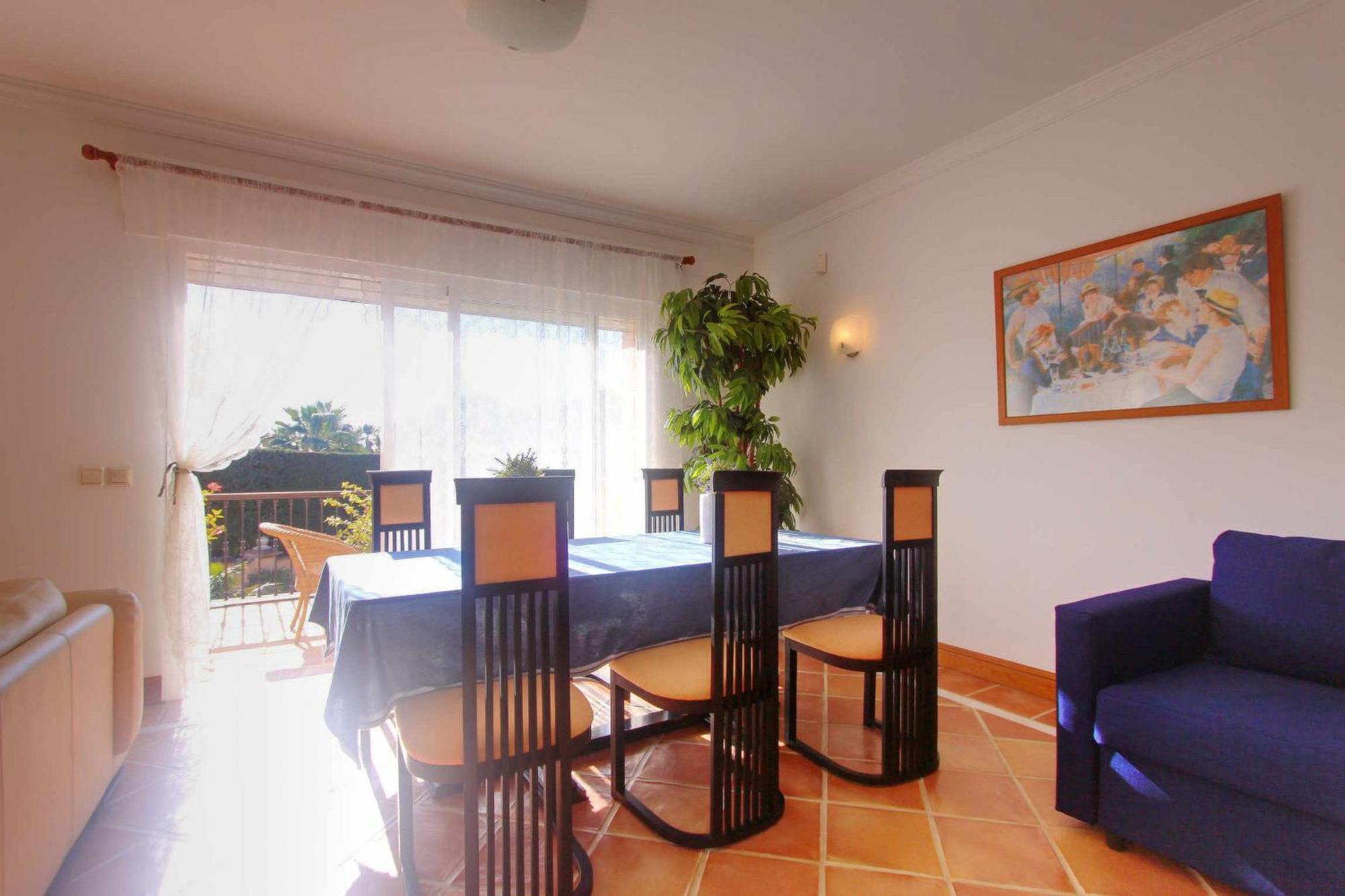 1072 Beachfront El Paraiso Retreat With Pool & Bbq Estepona