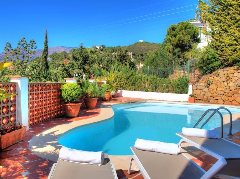 Villa 4 Bed Private Pool Bermeja Estepona