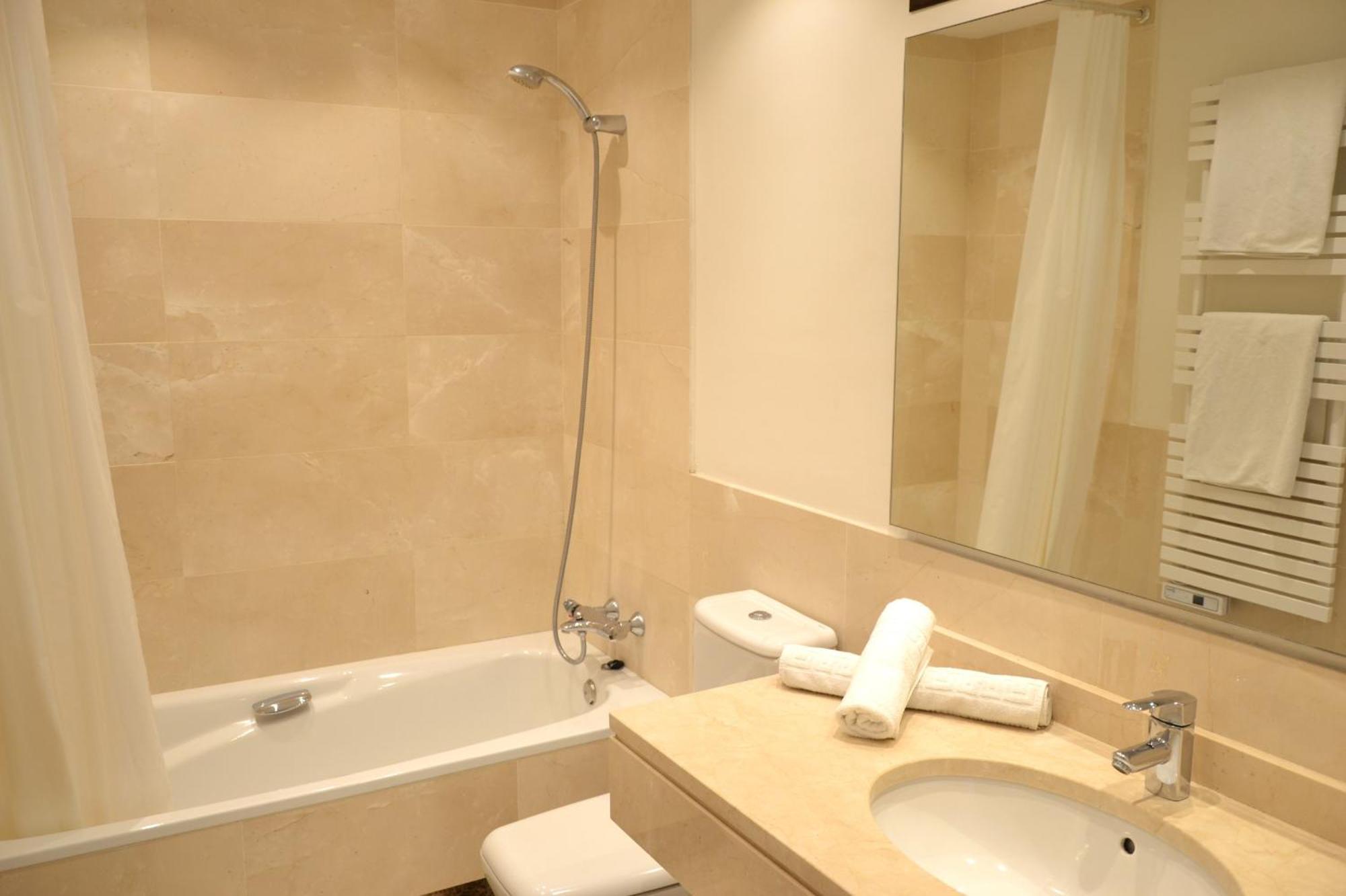 Apartment Rsh14a - Terrace With Hot Tub And Fantastic Views