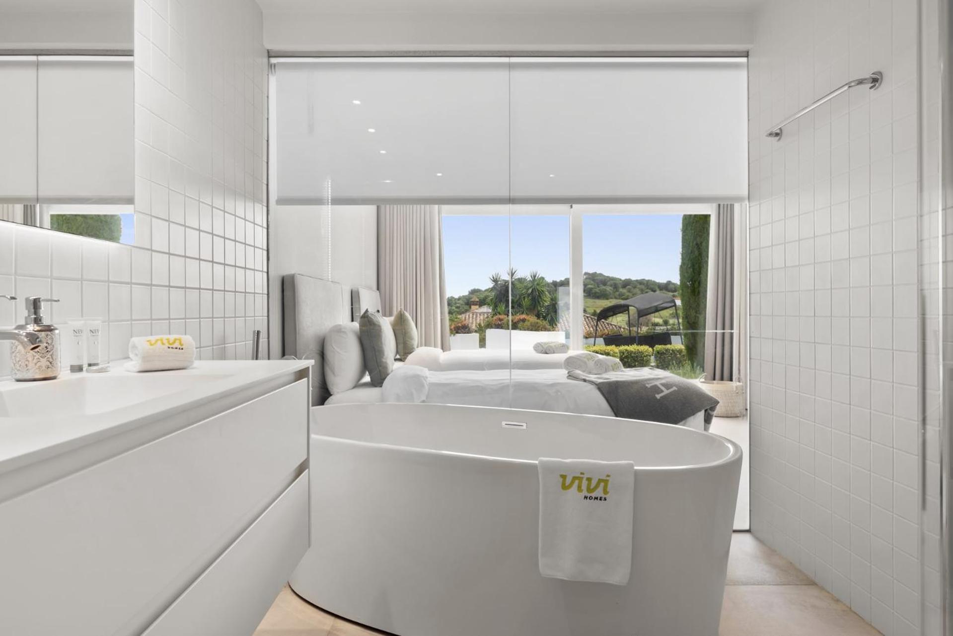 Villa Vivi Homes -villa Carat Pool, Cinema, Golf & Terrace