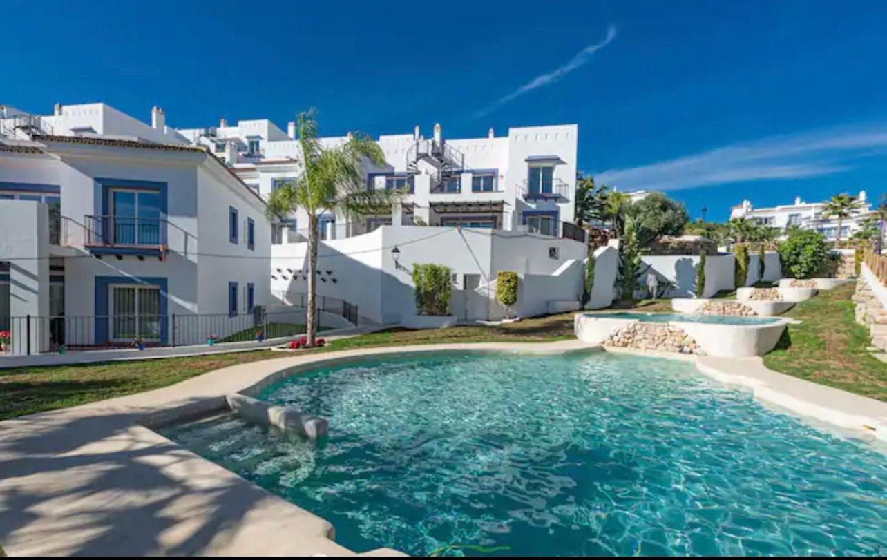 Luxury Sea View Penthouse Estepona