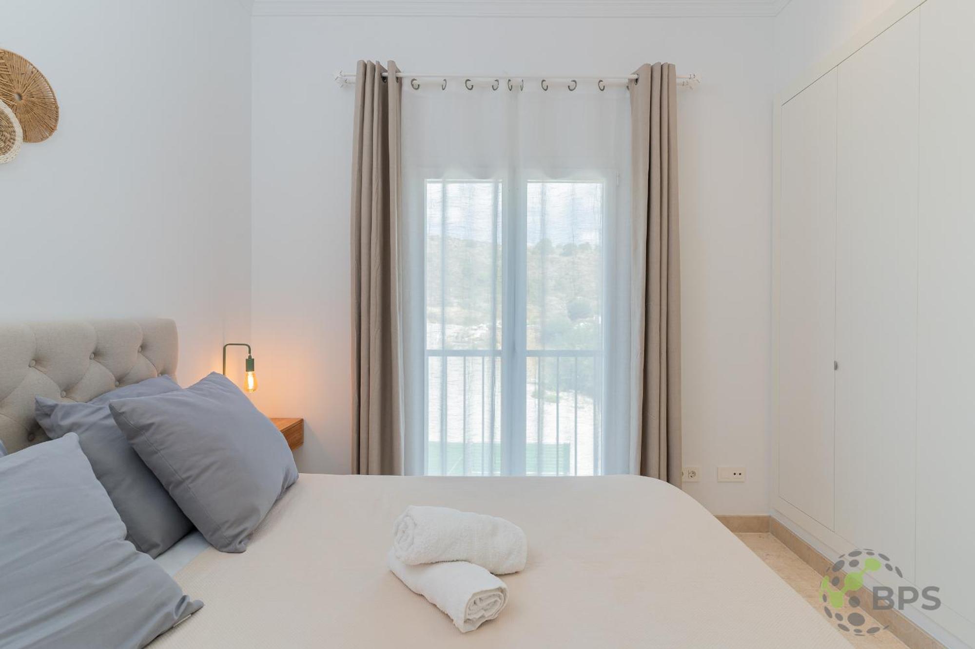 Apartment Luxurious-3-bed-penthouse-360-sea Views-263