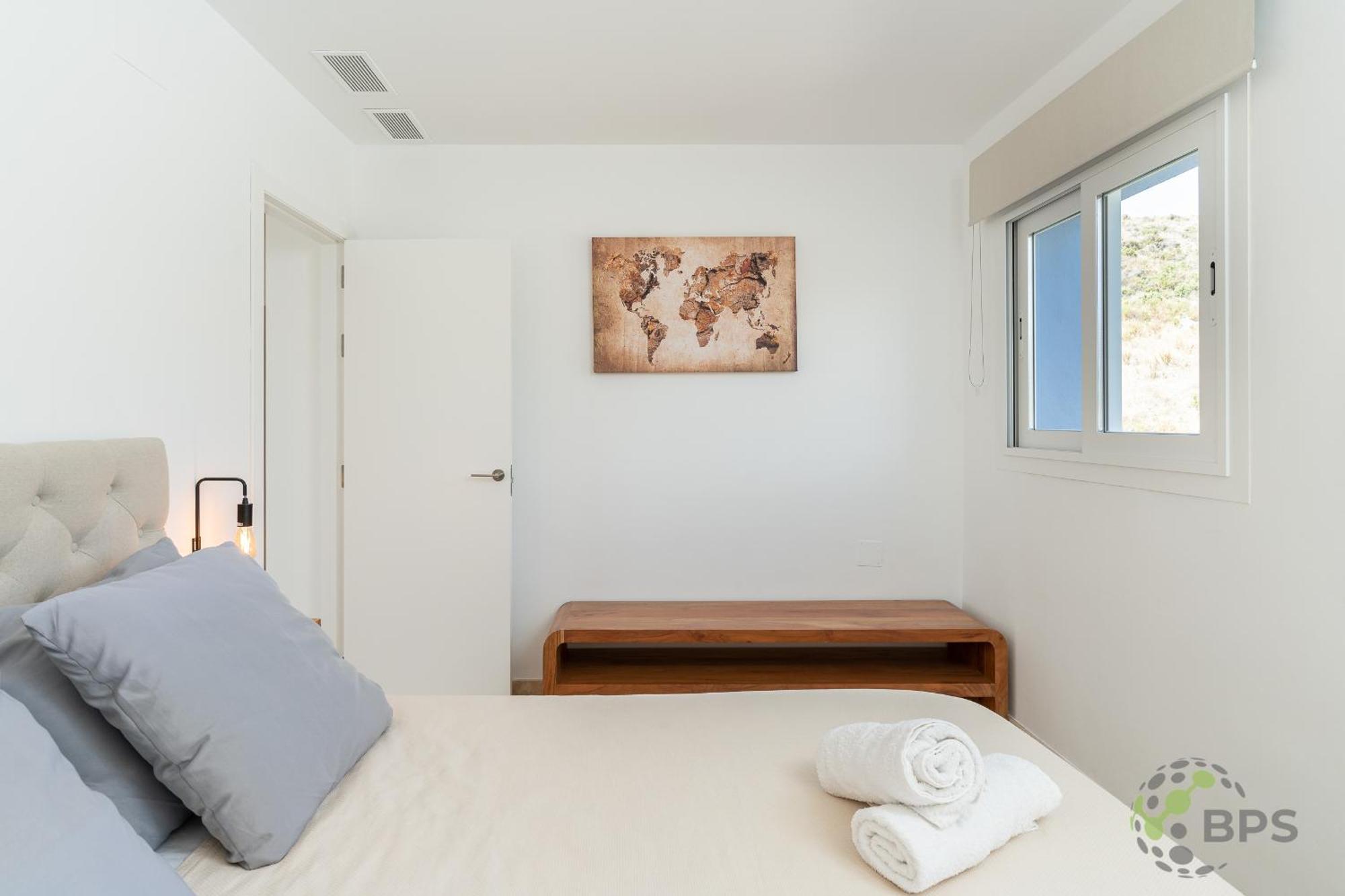 Luxurious-3-bed-penthouse-360-sea Views-263 *