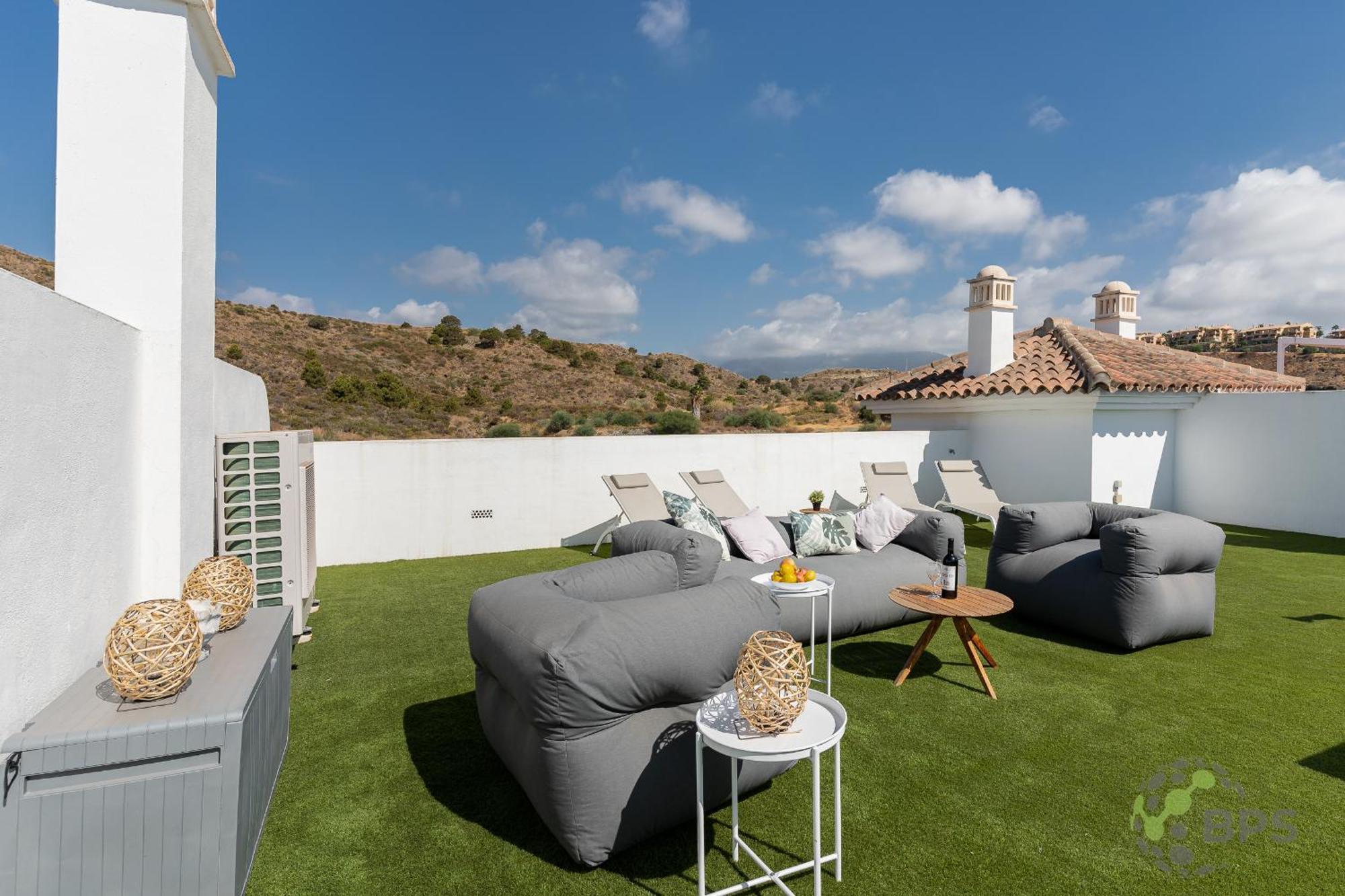 Luxurious-3-bed-penthouse-360-sea Views-263 Apartment Estepona