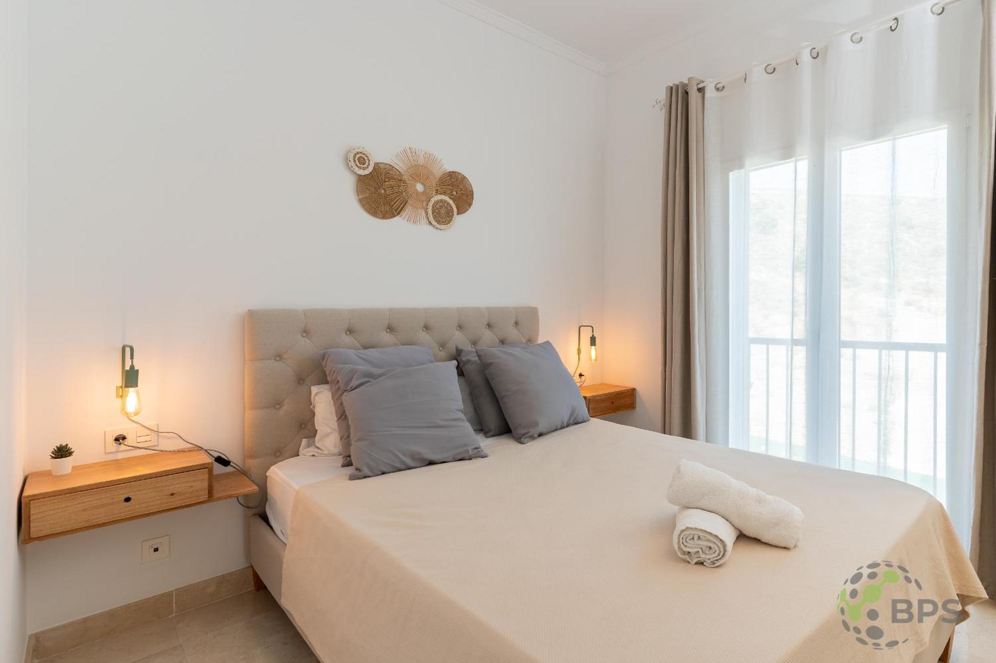Apartment Luxurious-3-bed-penthouse-360-sea Views-263