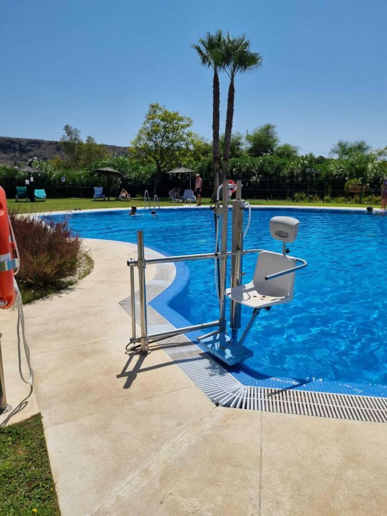 Piscina Climatizada Gym Jacuzzi Sauna Tennis Estepona