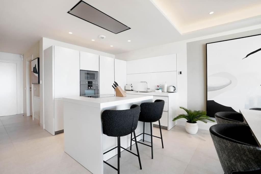 Brand New Luxury 2bd Velaya Beachfront Rdr442 Apartment Estepona