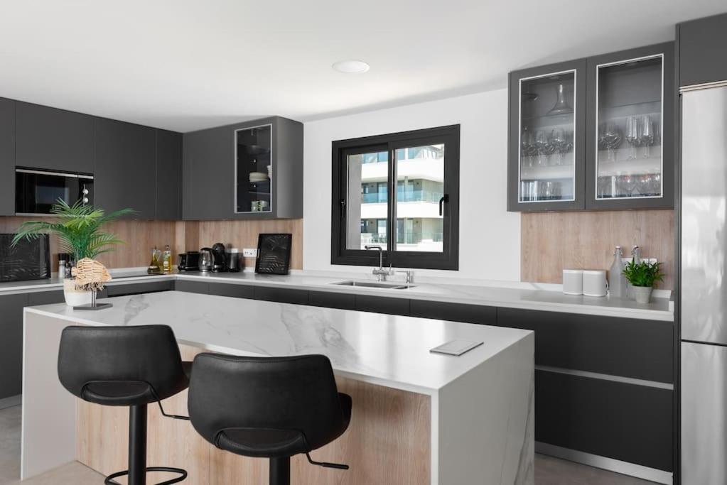 Penthouse With Ocean View * Estepona