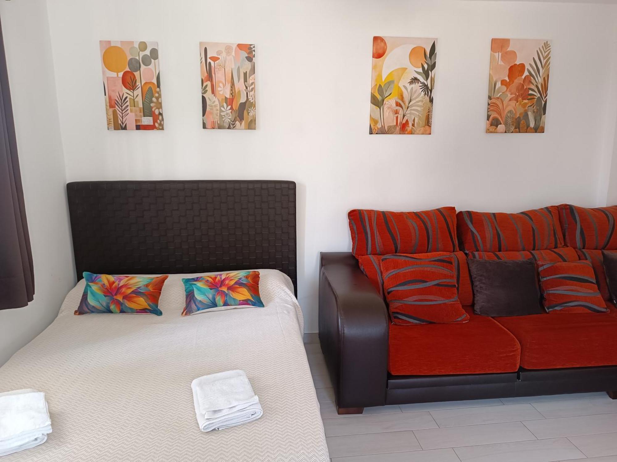 Estudio A 50mt Del Mar, Zona Palacio De Congresos Apto 7 * Estepona