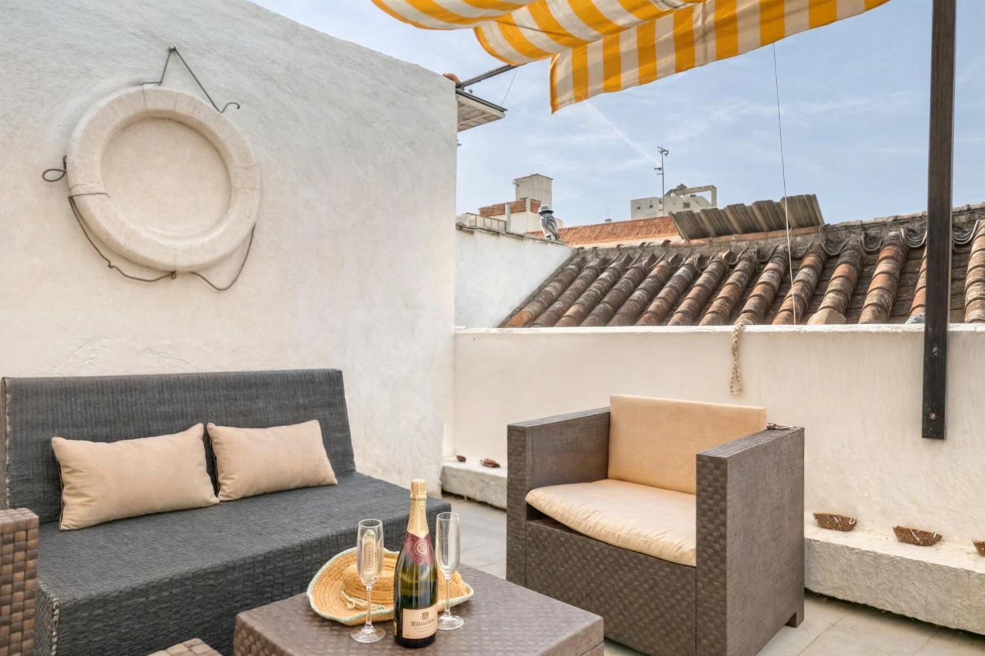 Apartment Juan Apartment-coastal Refuge By The