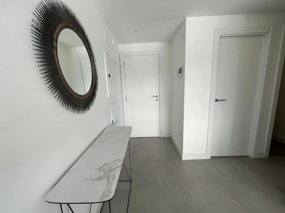 Apartment 3 Bed With Sea Views