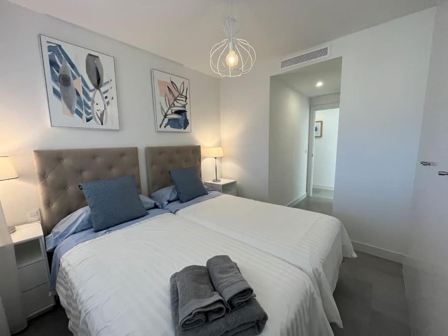 3 Bed With Sea Views