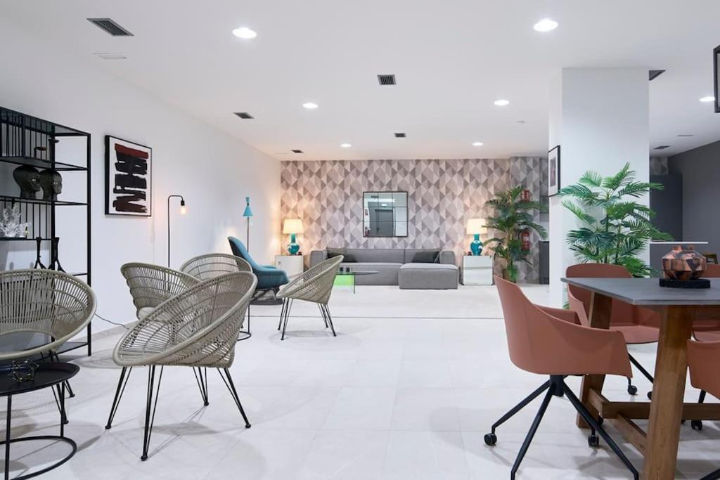 Apartment 3 Bed With Sea Views