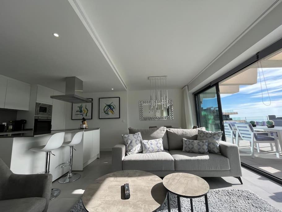 3 Bed With Sea Views Apartment