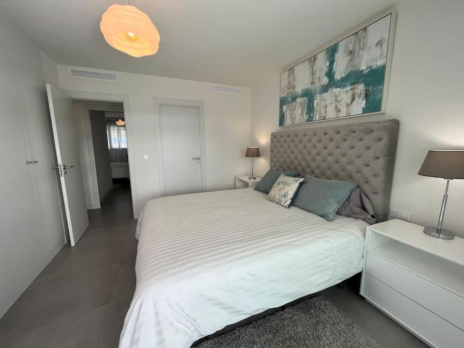3 Bed With Sea Views