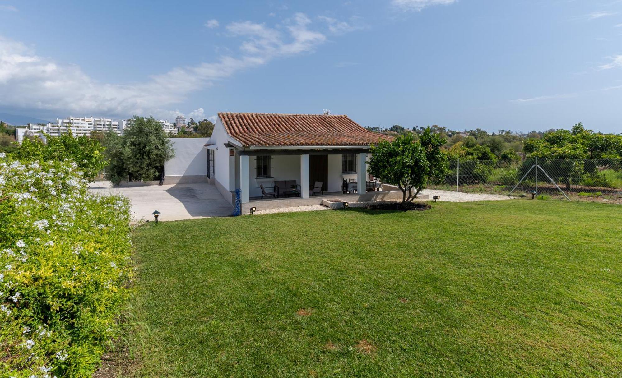 Casa De Aguacates Entre Marbella, Y Benahavis