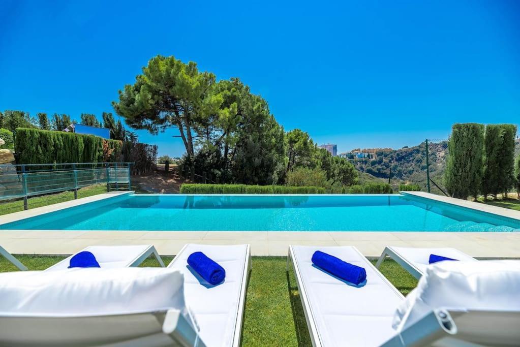 New Luxury 4br Pool, Bbq *