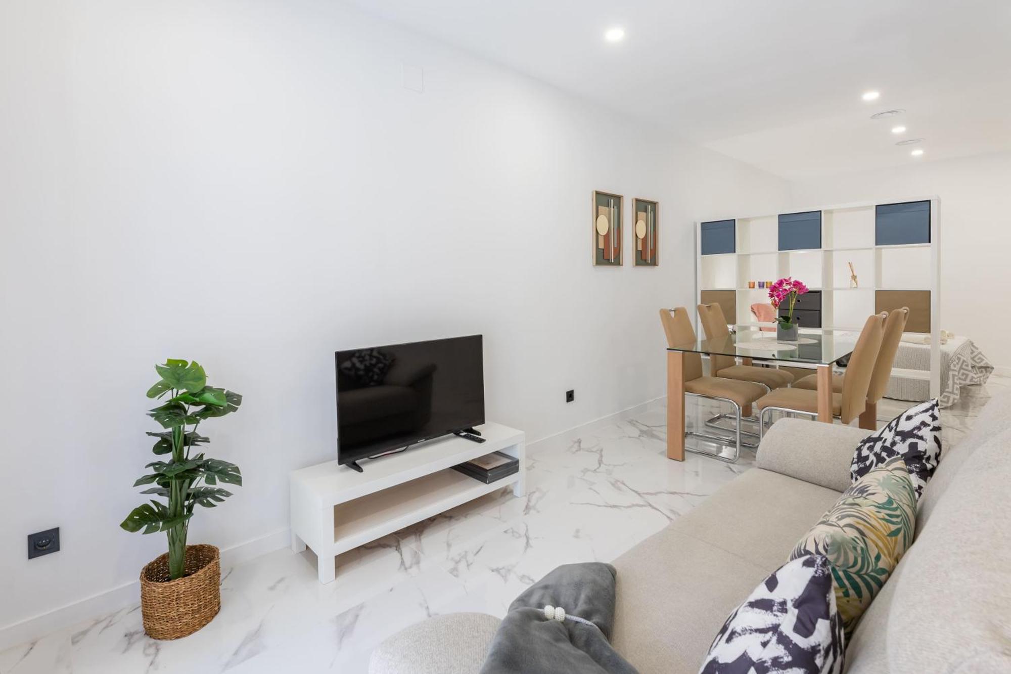 Mediterraneo L-ll Apartment