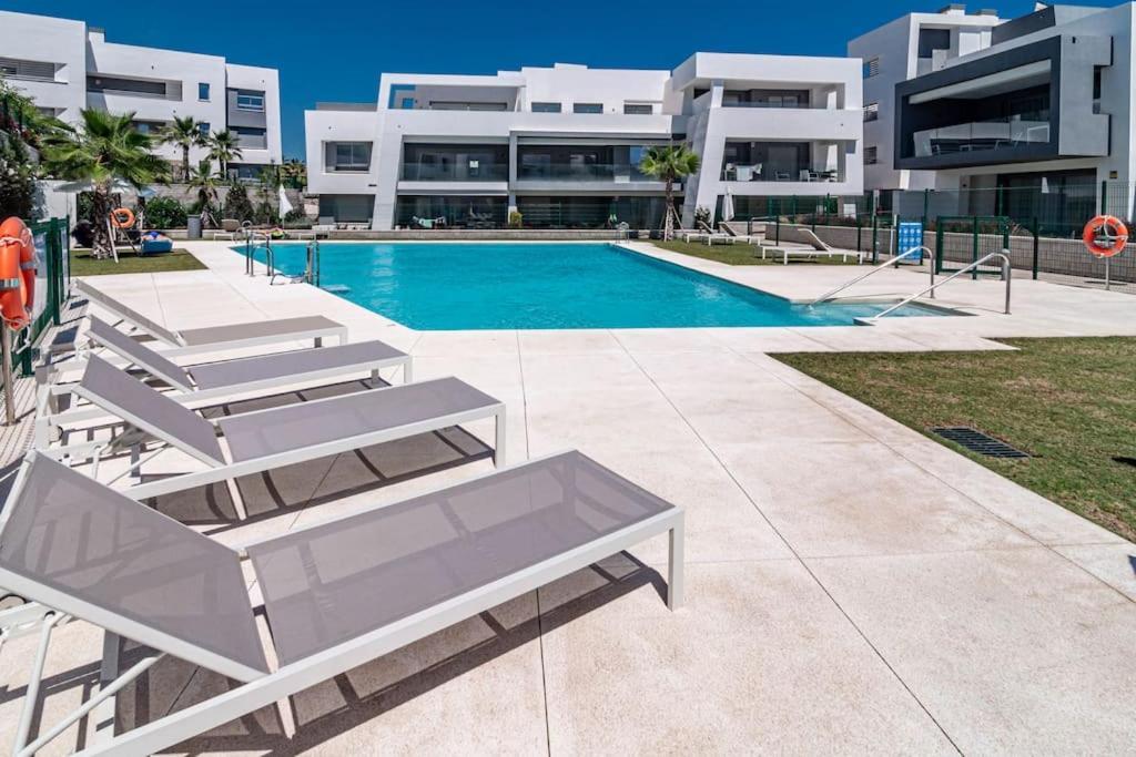 Apartment Luxurious South-facing 2 Bdr Penthouse Vanian Gardens With Seaview - Gaya Alegia I