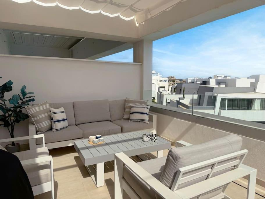 Luxurious South-facing 2 Bdr Penthouse Vanian Gardens With Seaview - Gaya Alegia I Apartment *