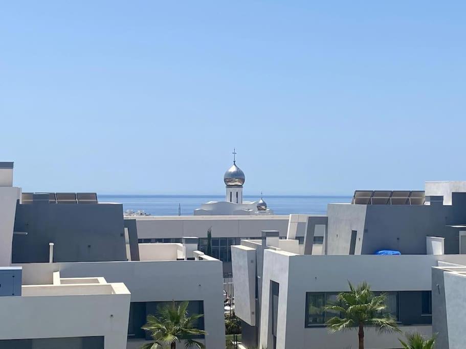 Apartment Luxurious South-facing 2 Bdr Penthouse Vanian Gardens With Seaview - Gaya Alegia I