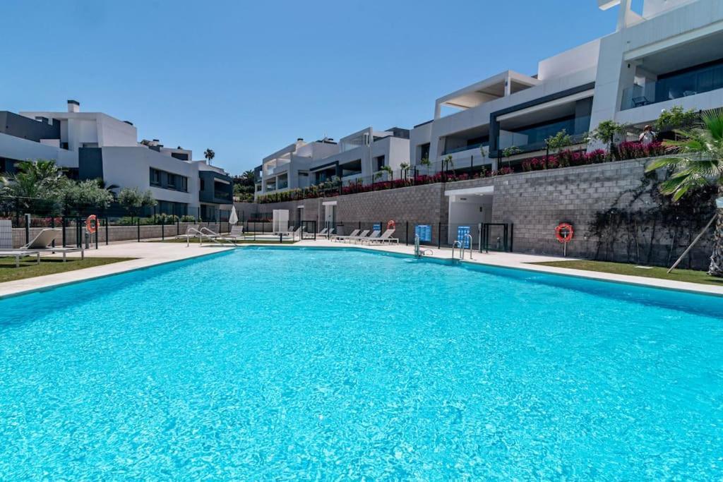 Luxurious South-facing 2 Bdr Penthouse Vanian Gardens With Seaview - Gaya Alegia I Apartment