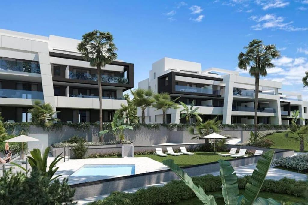 Apartment Luxurious South-facing 2 Bdr Penthouse Vanian Gardens With Seaview - Gaya Alegia I
