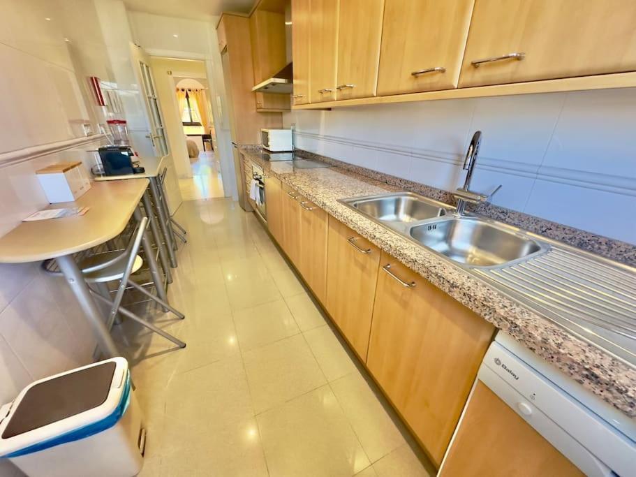 Lovely Two Bedroom Apartment *