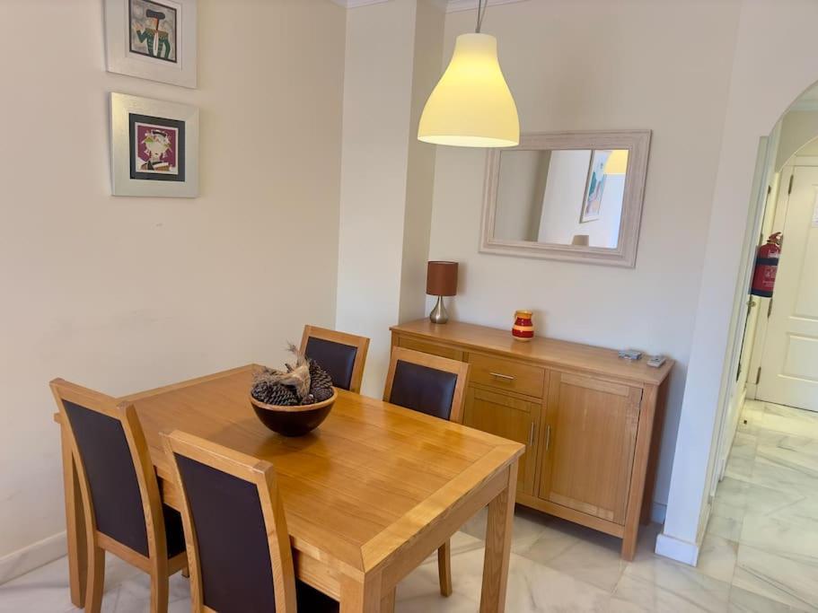Apartment Lovely Two Bedroom