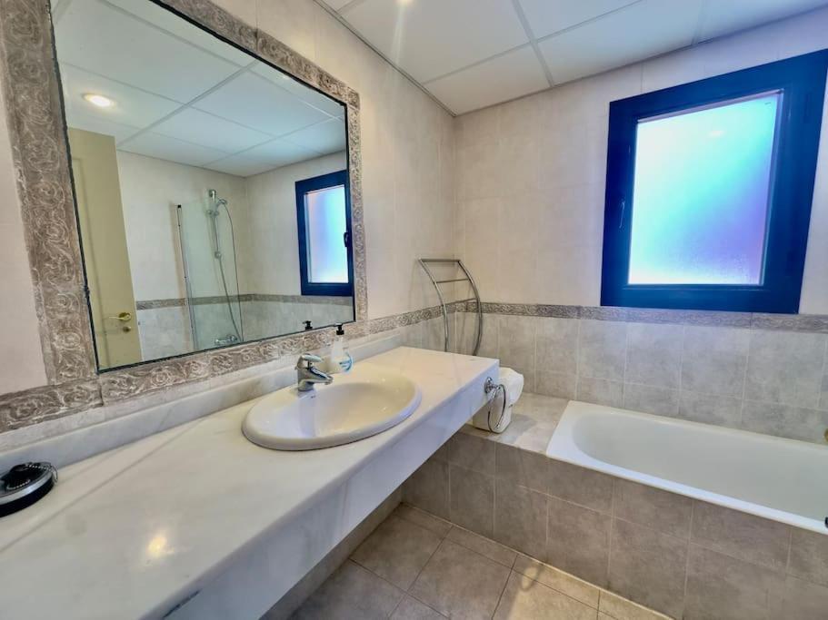 Lovely Two Bedroom Estepona