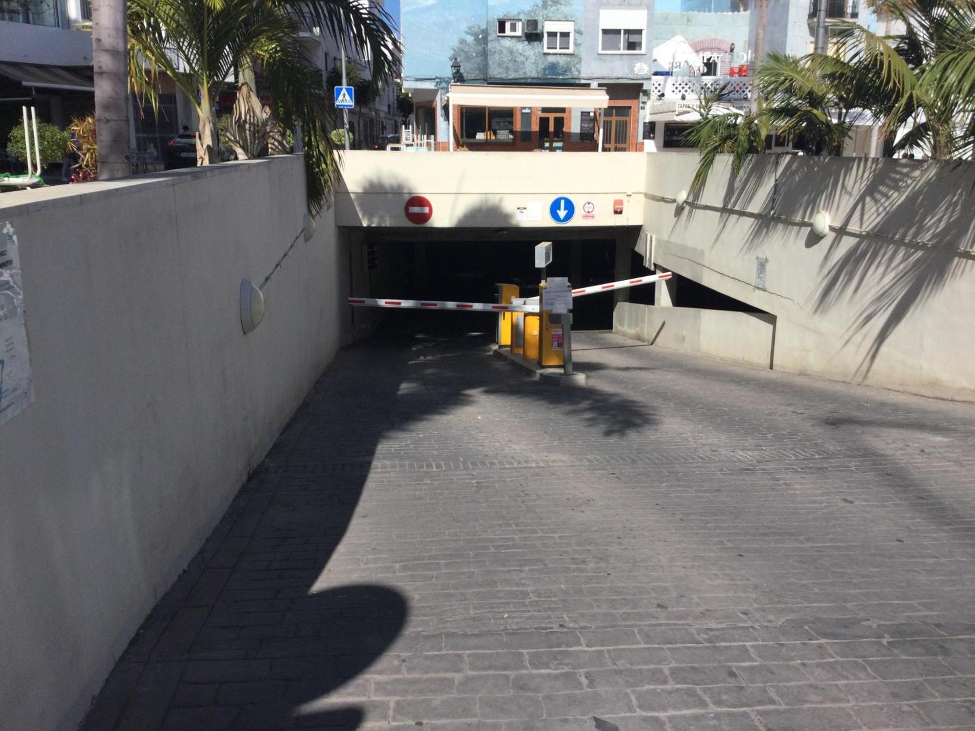 1 * Estepona