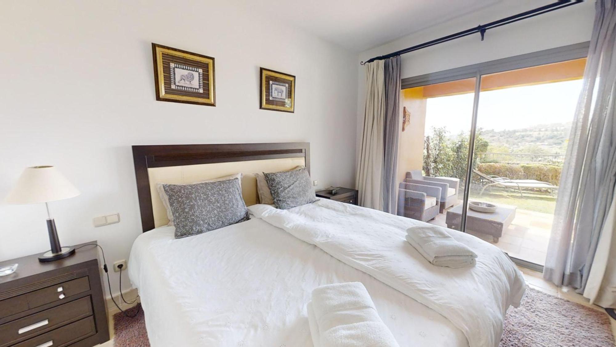 Luxury Ground Floor With Facilities Apartment *