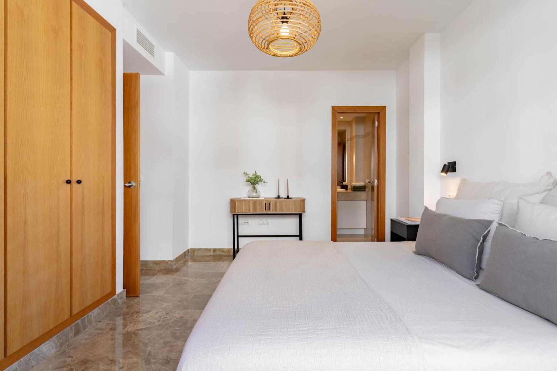 Holiday home Met Groot Terras In Estepona