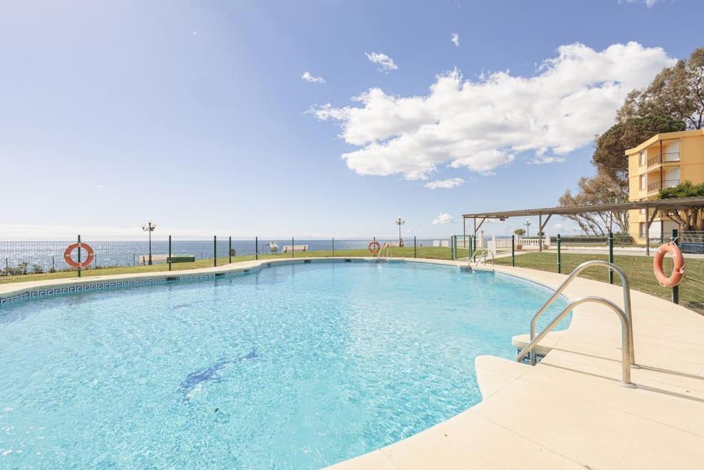 Fantastic Beachfront 3 Bedroom Playa Bella Rdr285 Estepona
