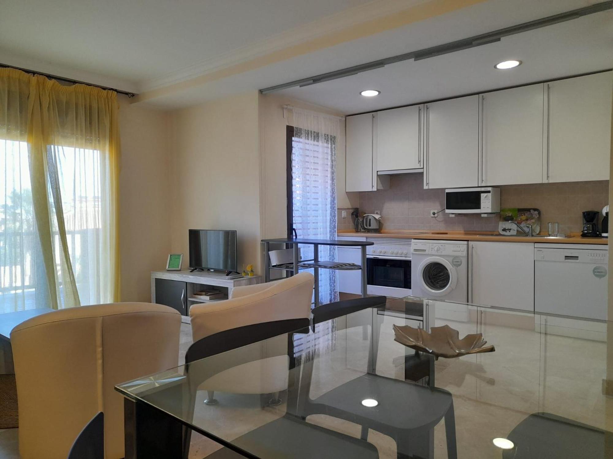 Apartment Duplex Con Piscinas Y Maravillosas Vistas Al Mar Estepona