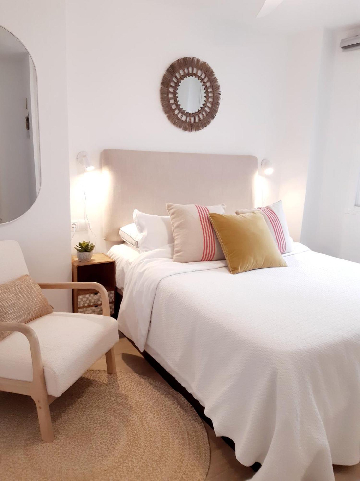 Impressive With 3 Bedrooms Metres From The