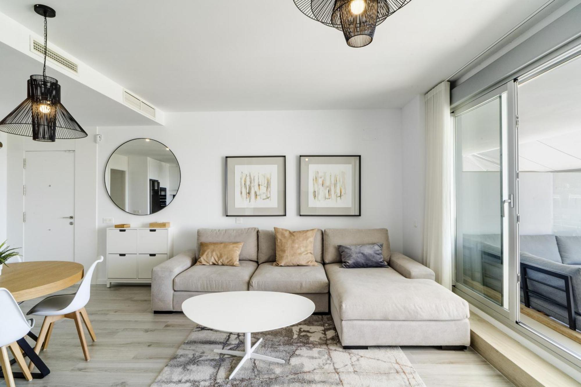 Oceana Views - 2 Bedroom Apartment