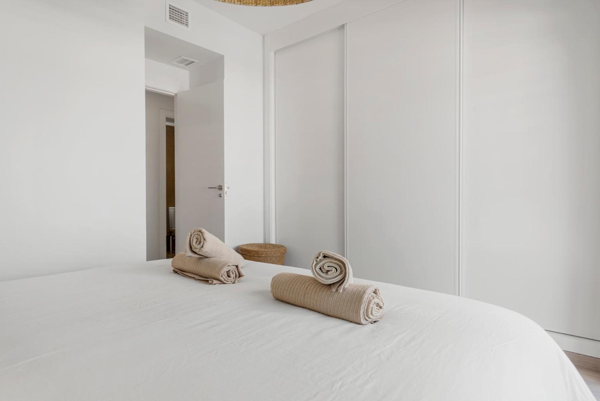 Modern Penthouse - Near & Oldtown * Estepona