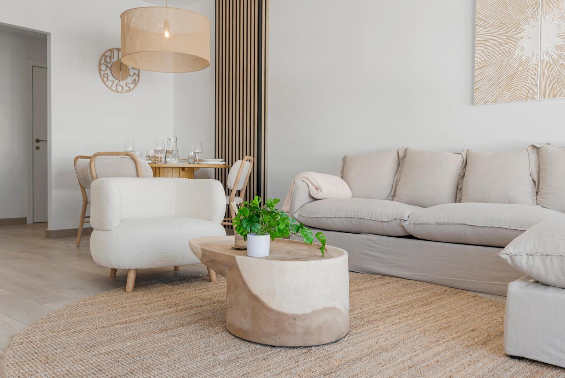 Modern Penthouse - Near & Oldtown Apartment