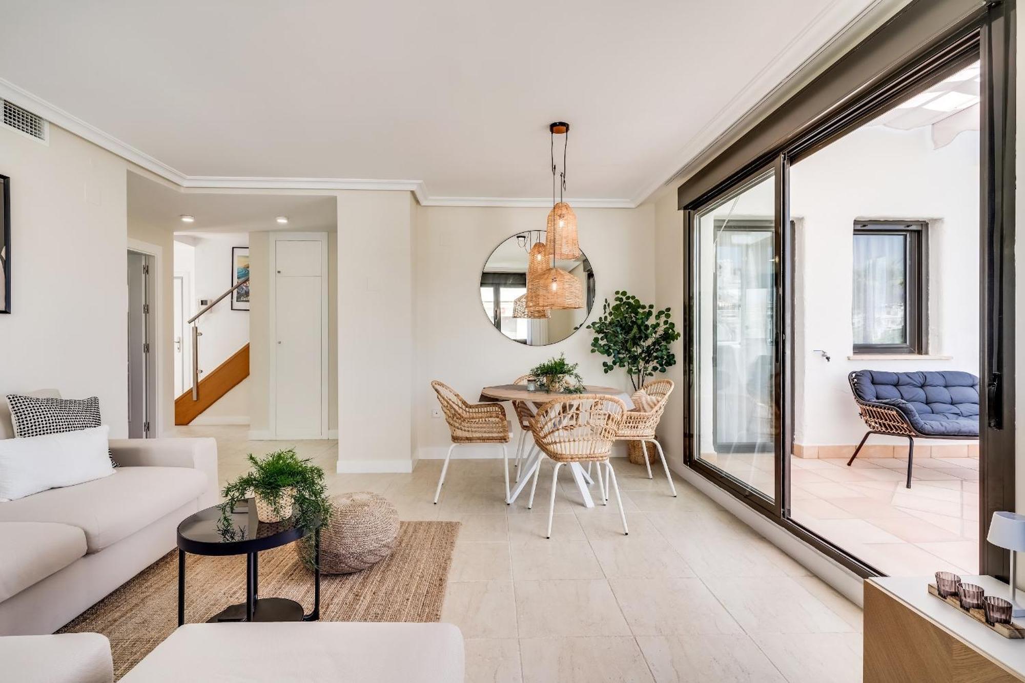 Penthouse Sunset With Jacuzzi Estepona