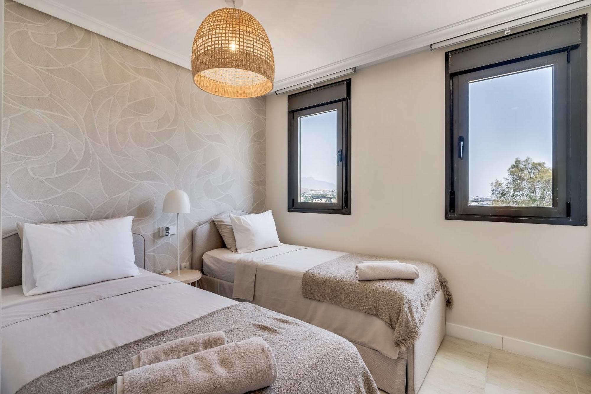 Penthouse Sunset With Jacuzzi * Estepona