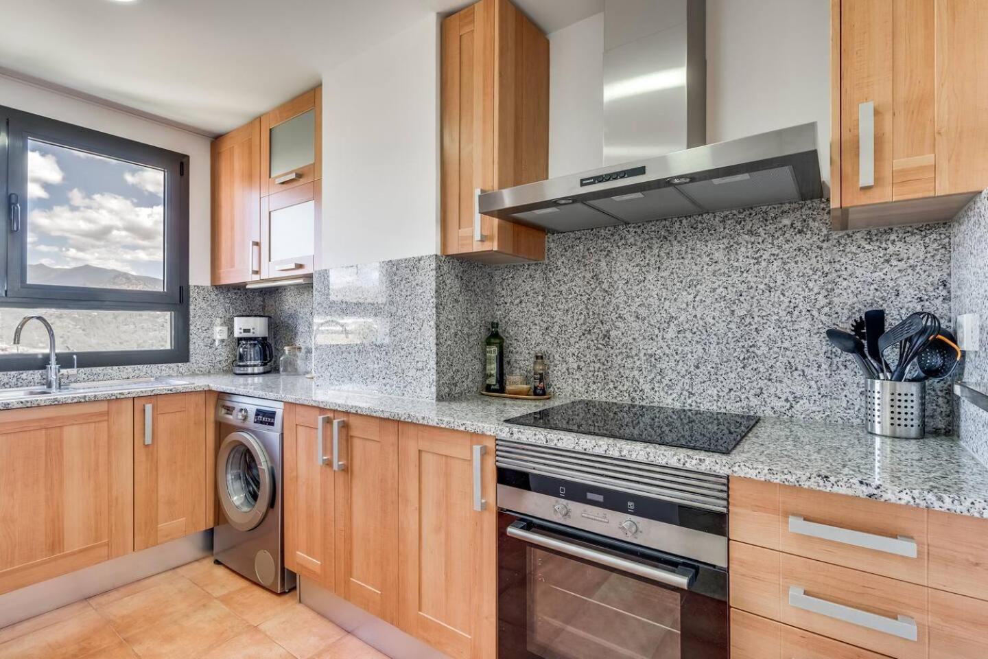 Apartment Penthouse Met Jacuzzi En Geweldig Uitzicht