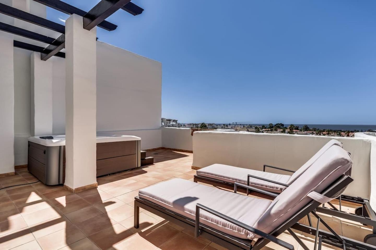 Apartment Penthouse Met Jacuzzi En Geweldig Uitzicht *