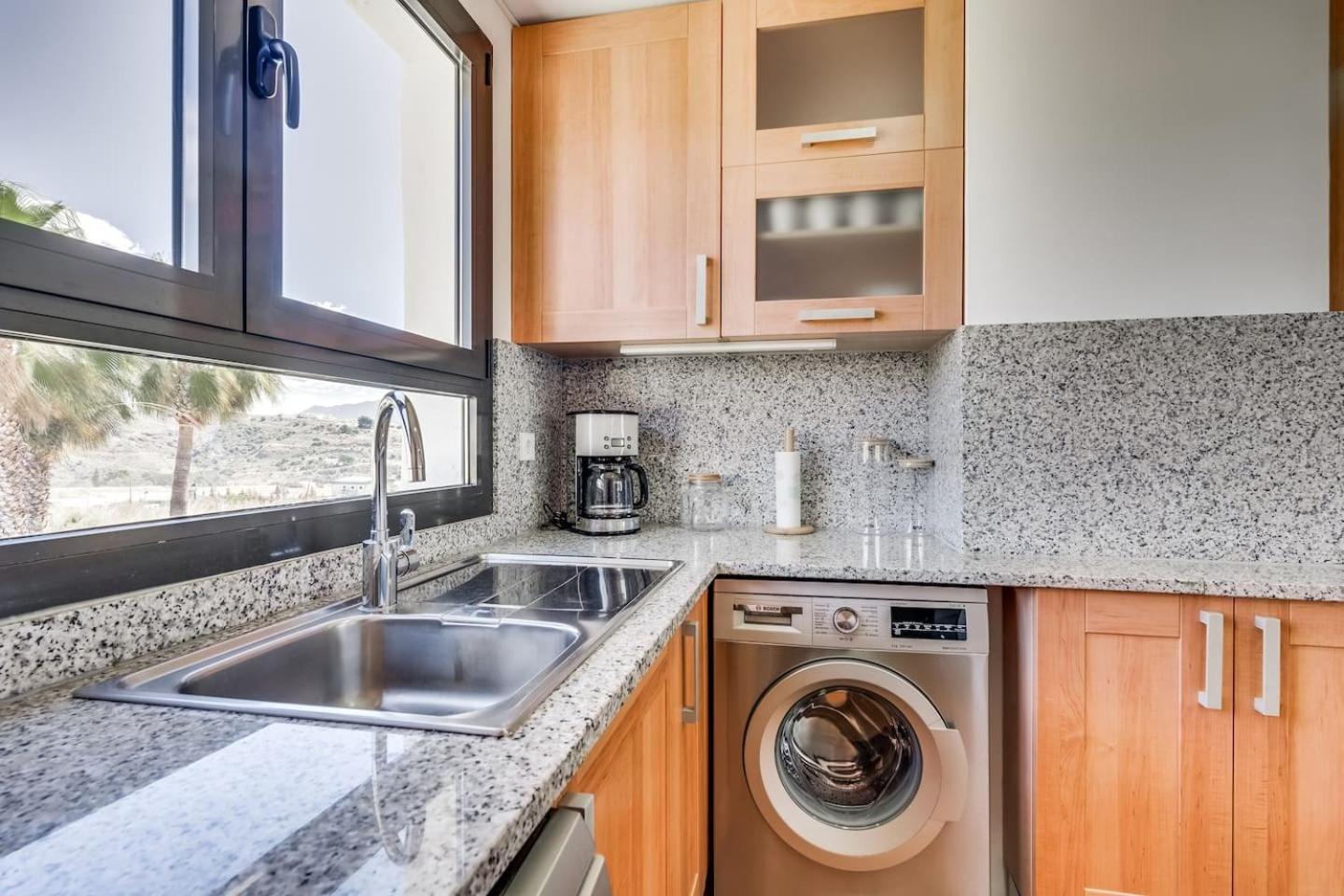 Apartment Penthouse Met Jacuzzi En Geweldig Uitzicht *